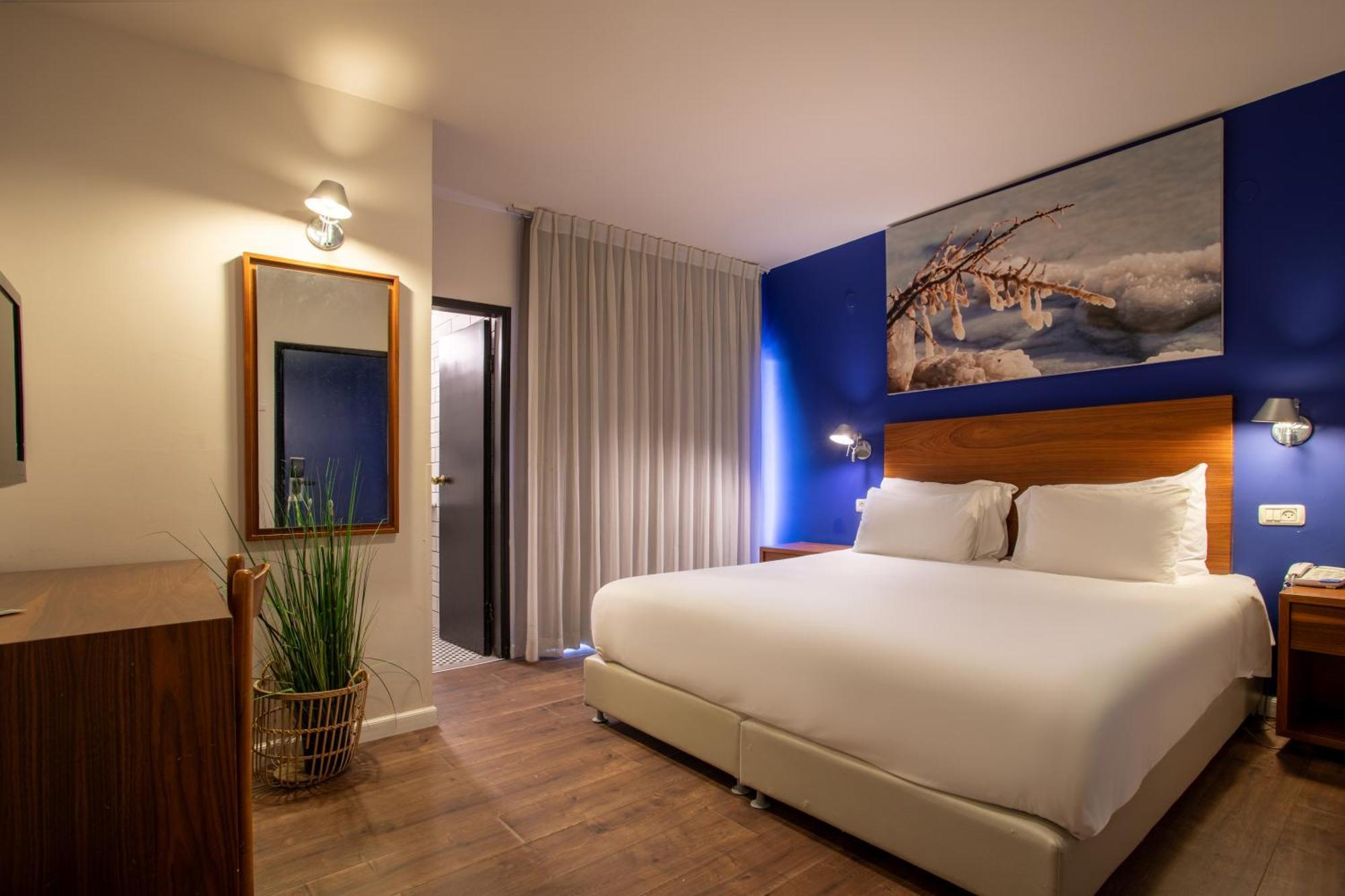 Jacob Tiberias Hotel Екстериор снимка