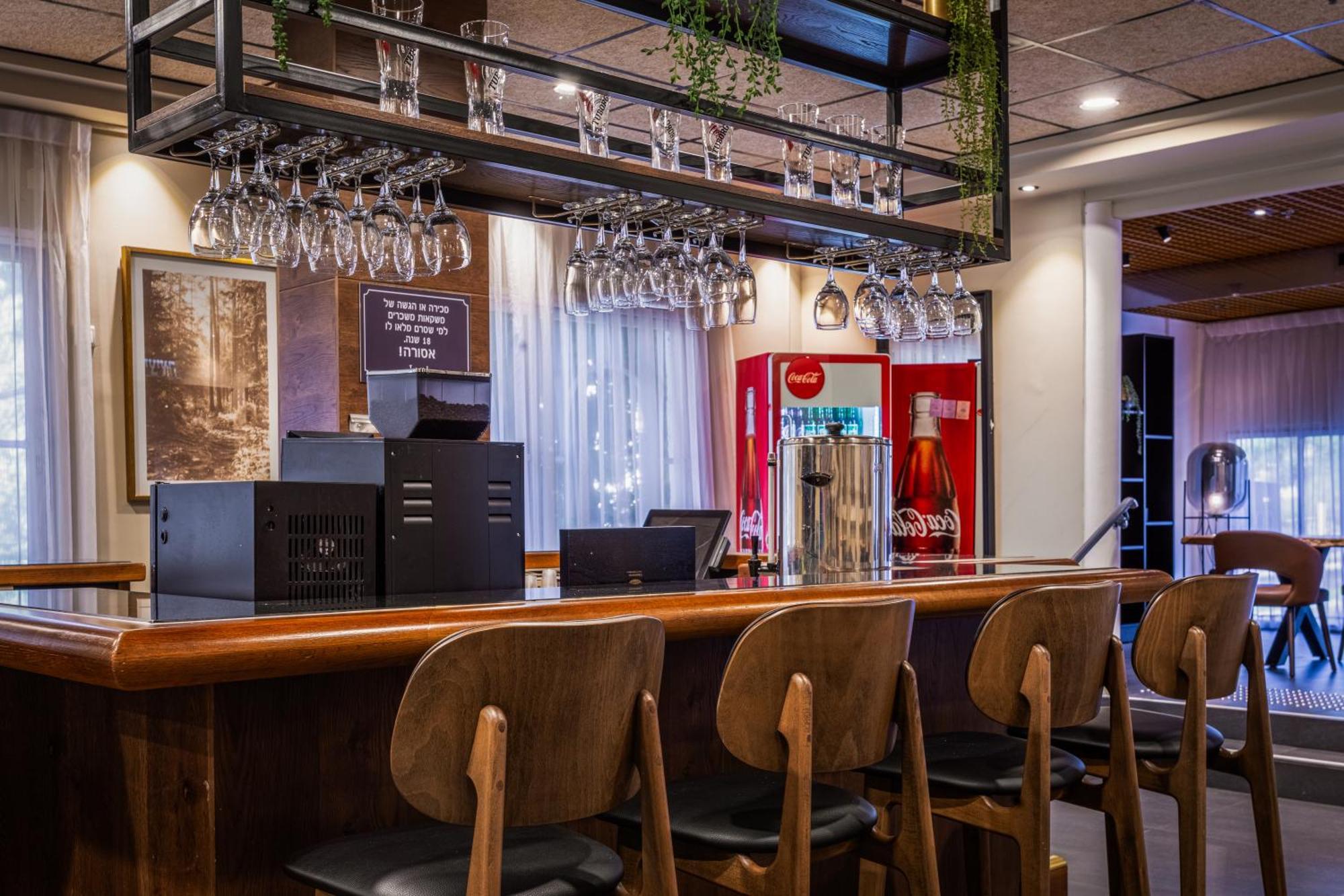 Jacob Tiberias Hotel Екстериор снимка