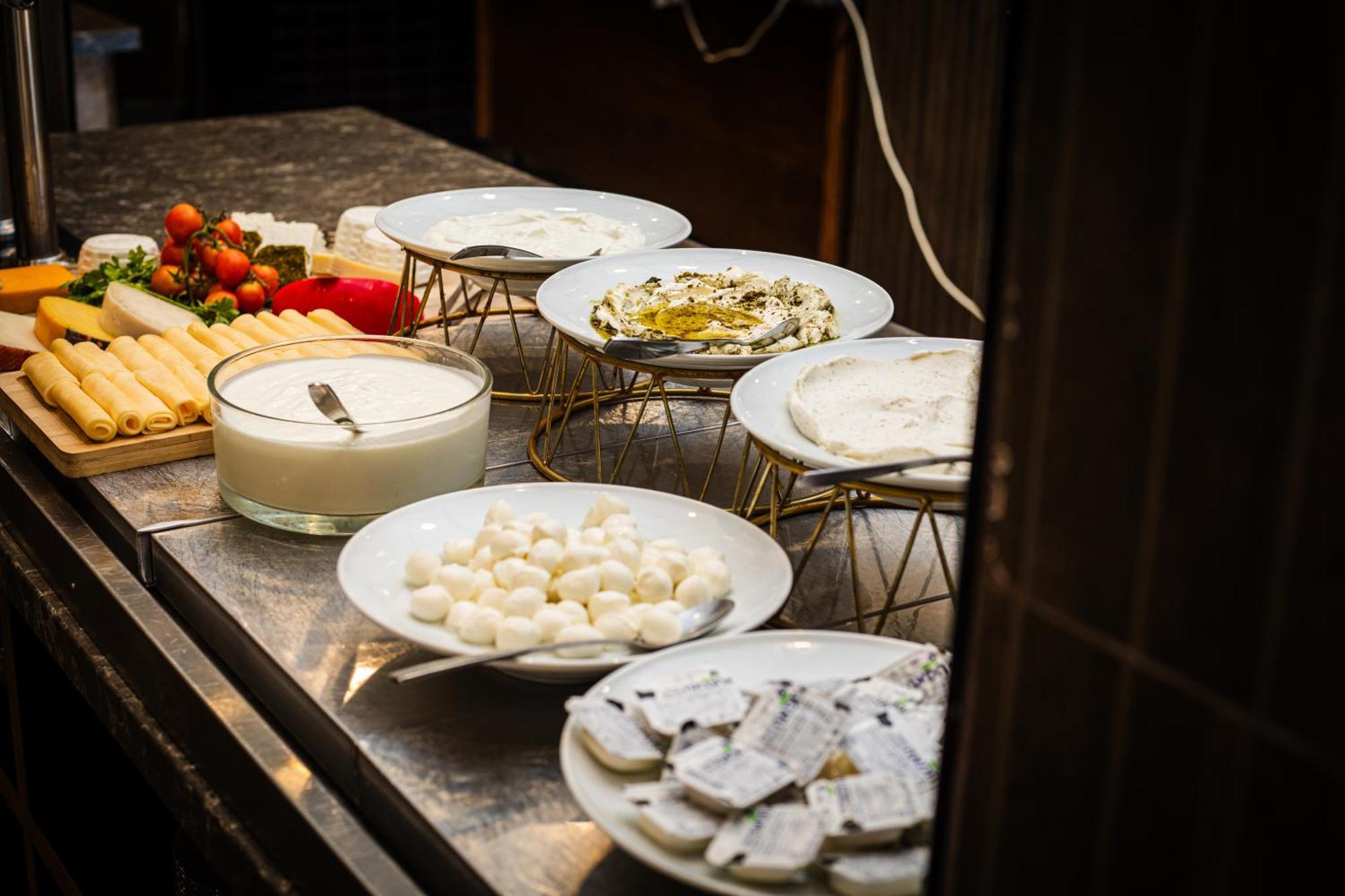 Jacob Tiberias Hotel Екстериор снимка